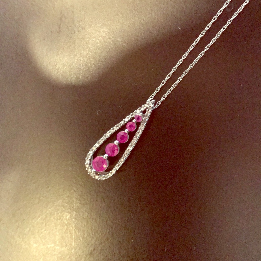 10k white gold necklace
